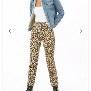 New with tags - Forever 21 cheetah print jeans, XS